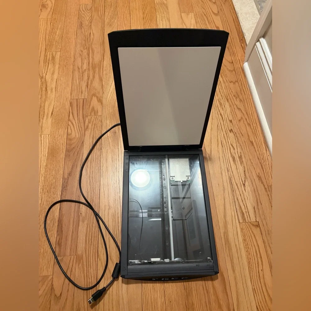 Canon CanoScan LiDE 120 Flatbed Scanner